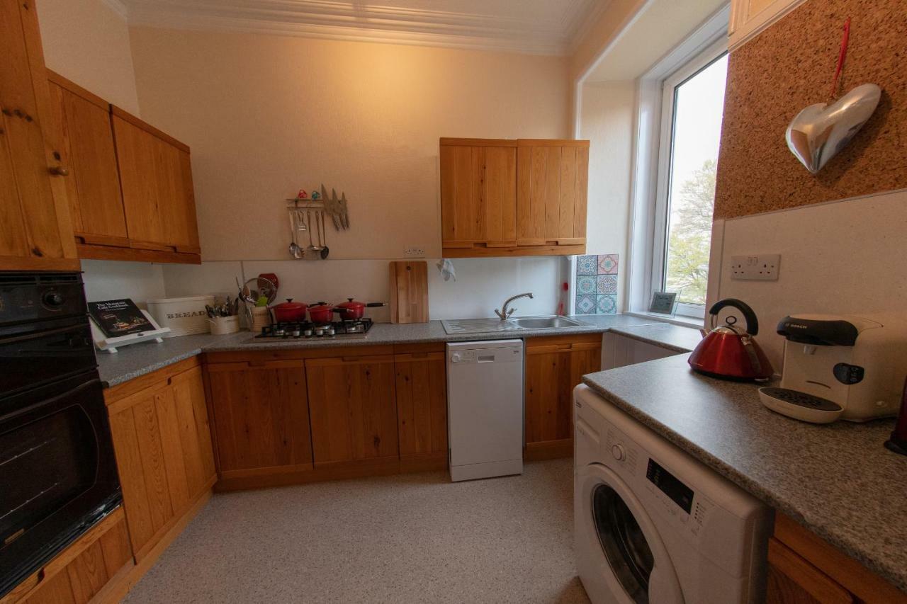 Period House / Entire Upstairs Flat Daire Inverness Dış mekan fotoğraf